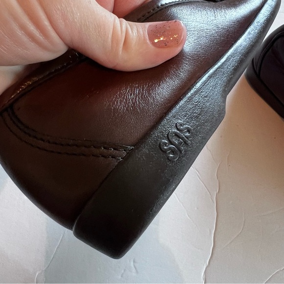 NWOT SAS Women’s Tassel Kiltie Loafers in Brown size 8S - Picture 5 of 7